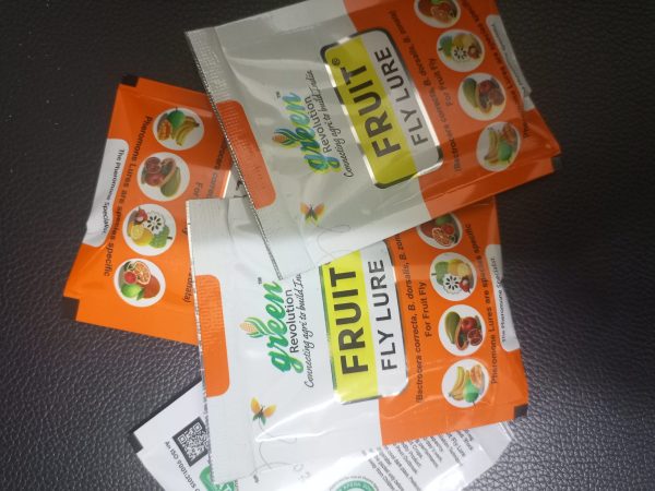 Fruit fly pheromone traps . (MAT blocks)